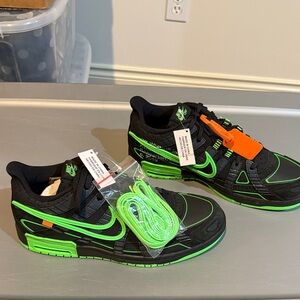Nike Kids Black Sneakers with Neon Green Accents